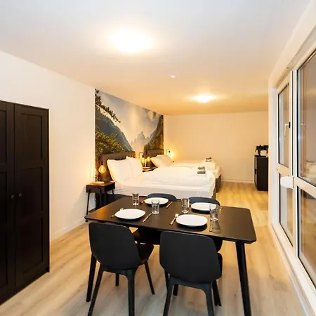 Modernes In Der Innenstadt Apartment *
