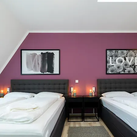 Modernes In Der Innenstadt דירה