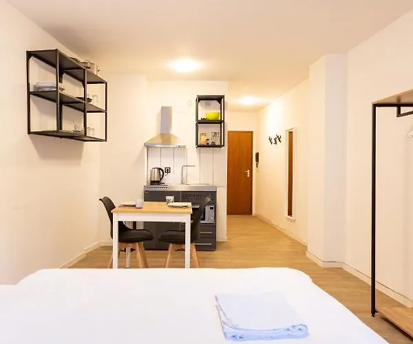 Modernes In Der Innenstadt Apartment Würzburg