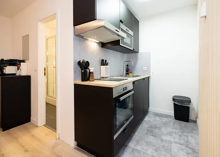 Apartment Modernes In Der Innenstadt