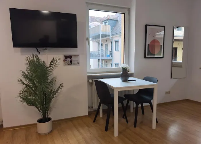 Modernes In Der Innenstadt * Würzburg